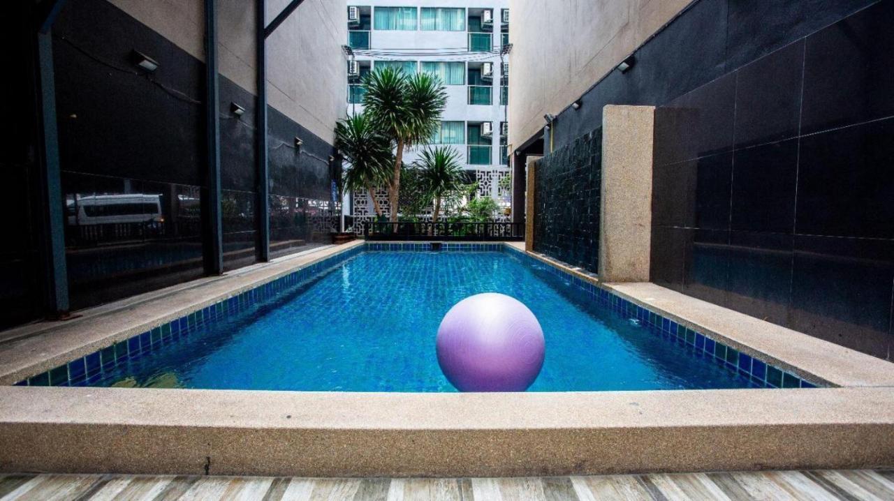 Grande Classic By Goad Avadhess Hospitality 1 Km Walking Street Pattaya Beach Exteriör bild